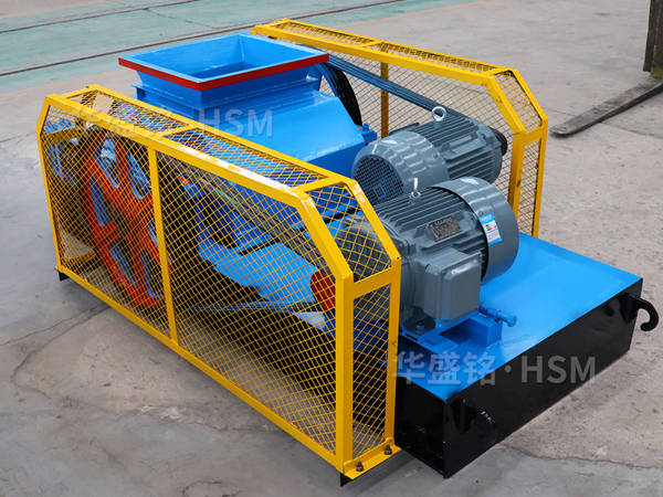 生(sheng)石灰(hui)雙齒(chi)輥破(po)碎機