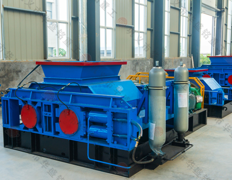 錳(meng)鑛石(shi)破(po)碎機(ji)